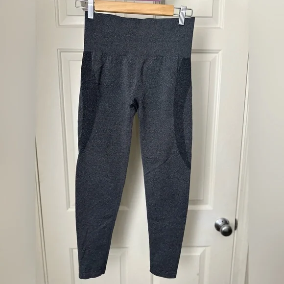 NVGTN Leggings - Picture 2 of 3